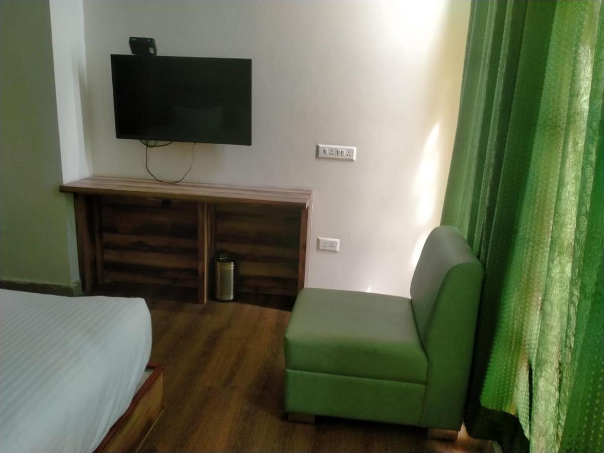 Hotel Pepper Hisar Ngoại thất bức ảnh